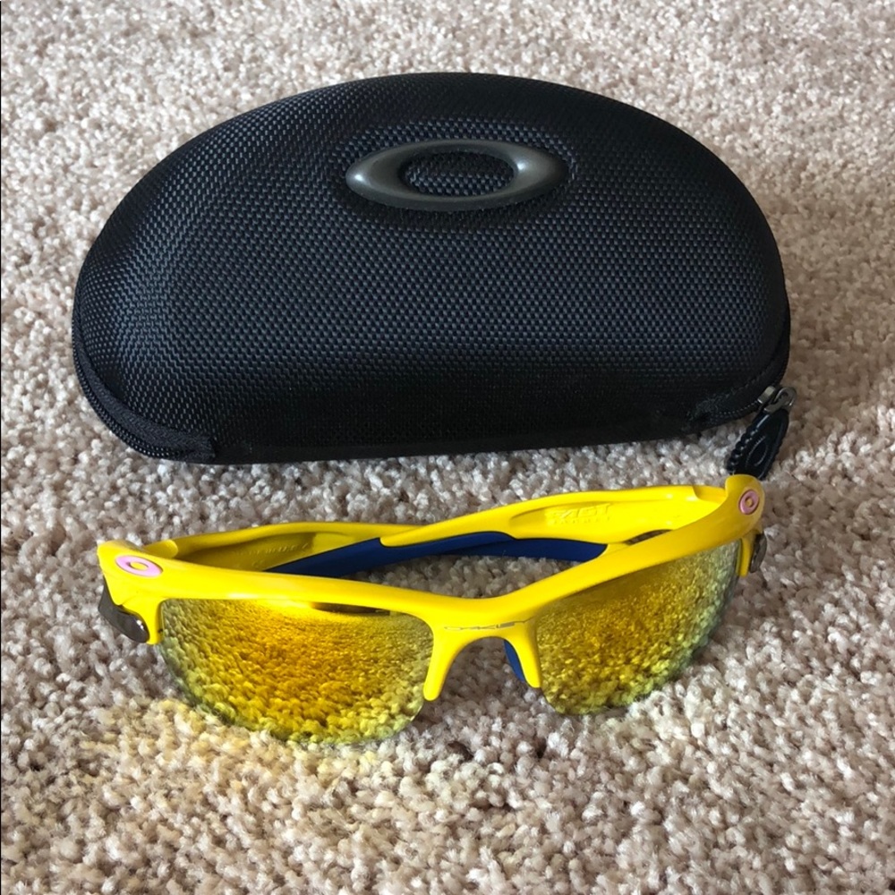 Oakley men’s sunglasses